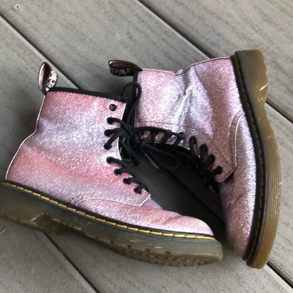 dr martens kids boots